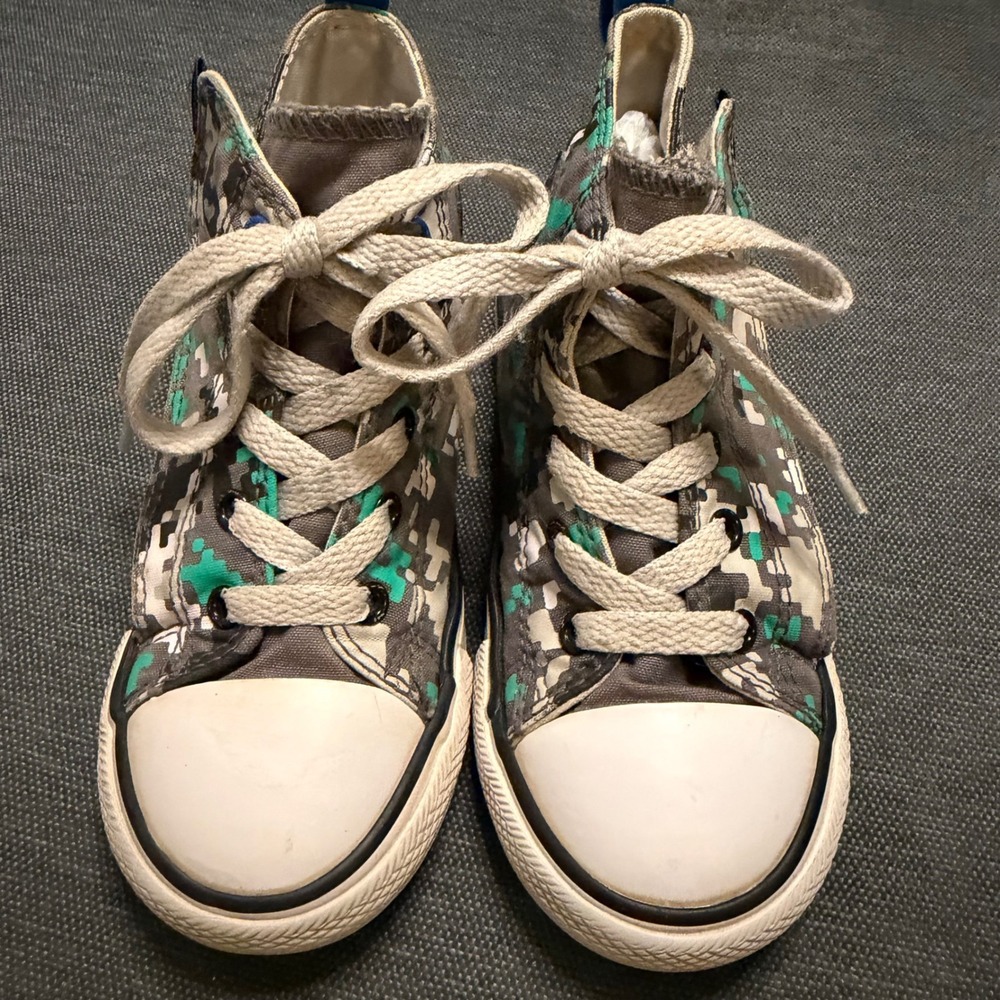 Converse Chuck Taylor All Star Toddler Digital Camo Grey Teal High Top Sneakers